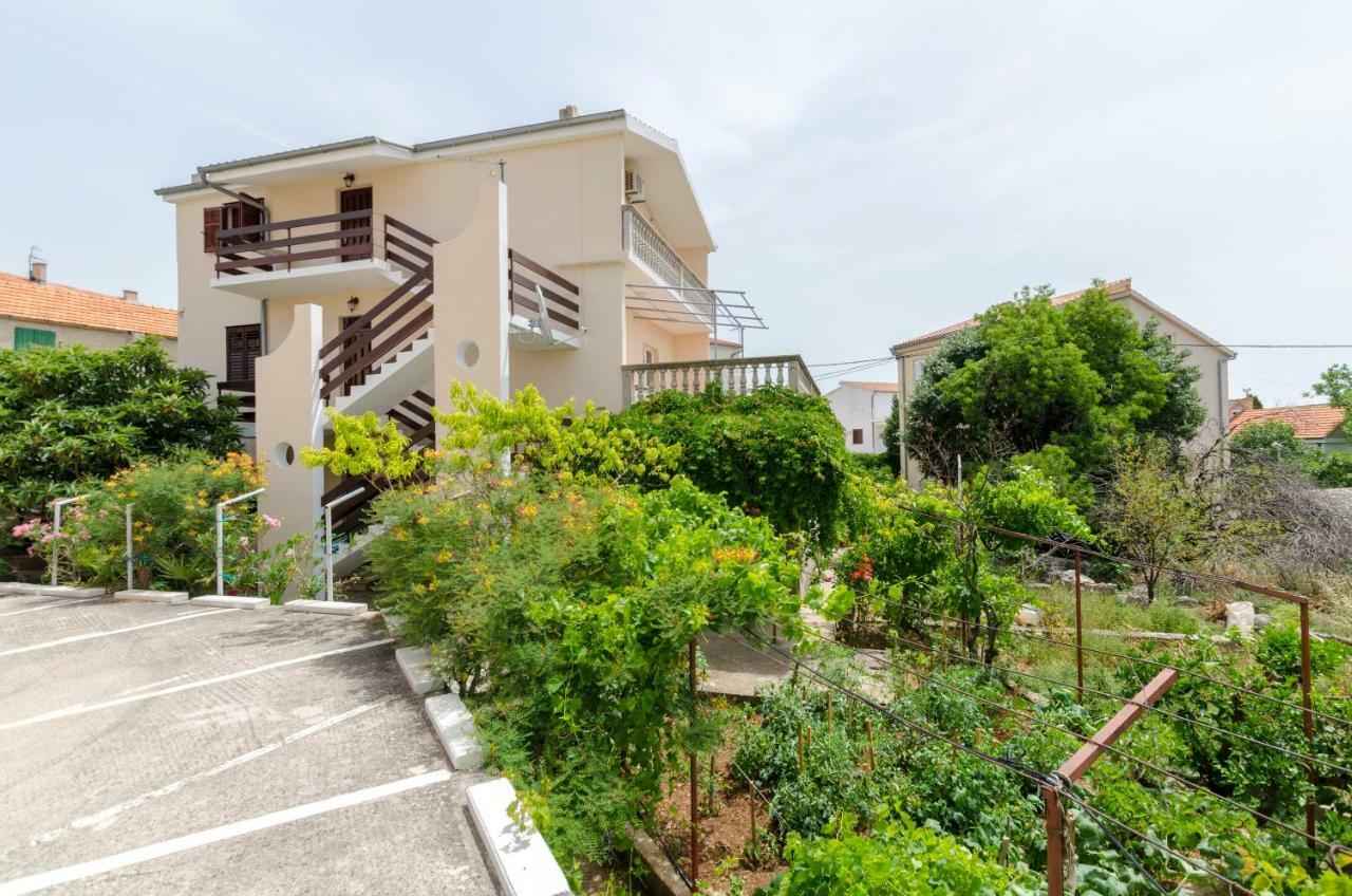 Apartment Damir Primošten Kültér fotó