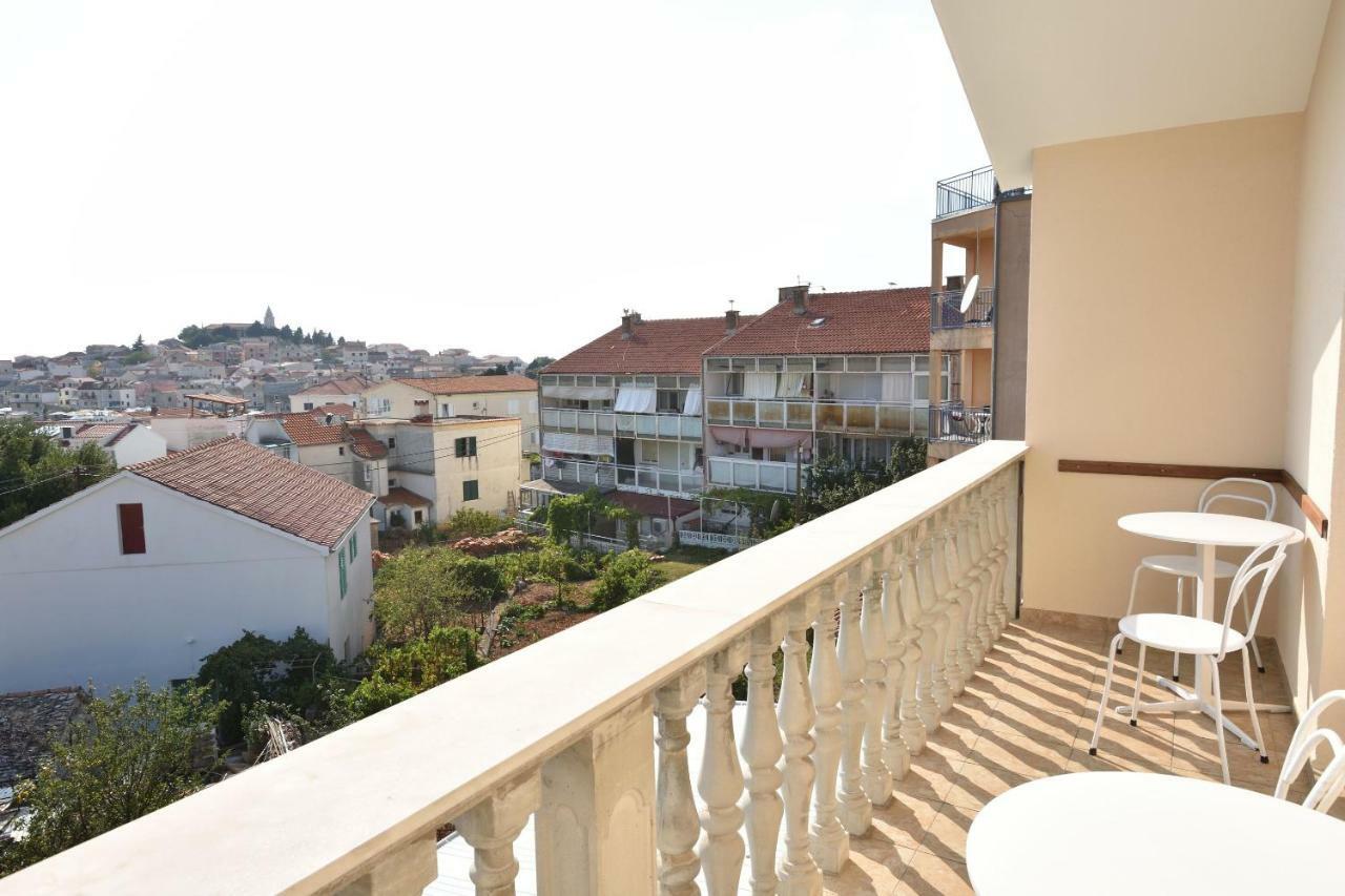 Apartment Damir Primošten Kültér fotó