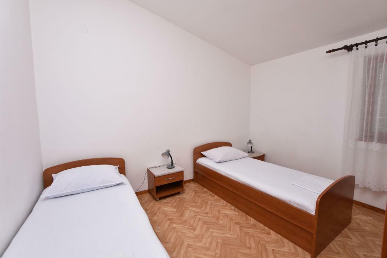 Apartment Damir Primošten Kültér fotó