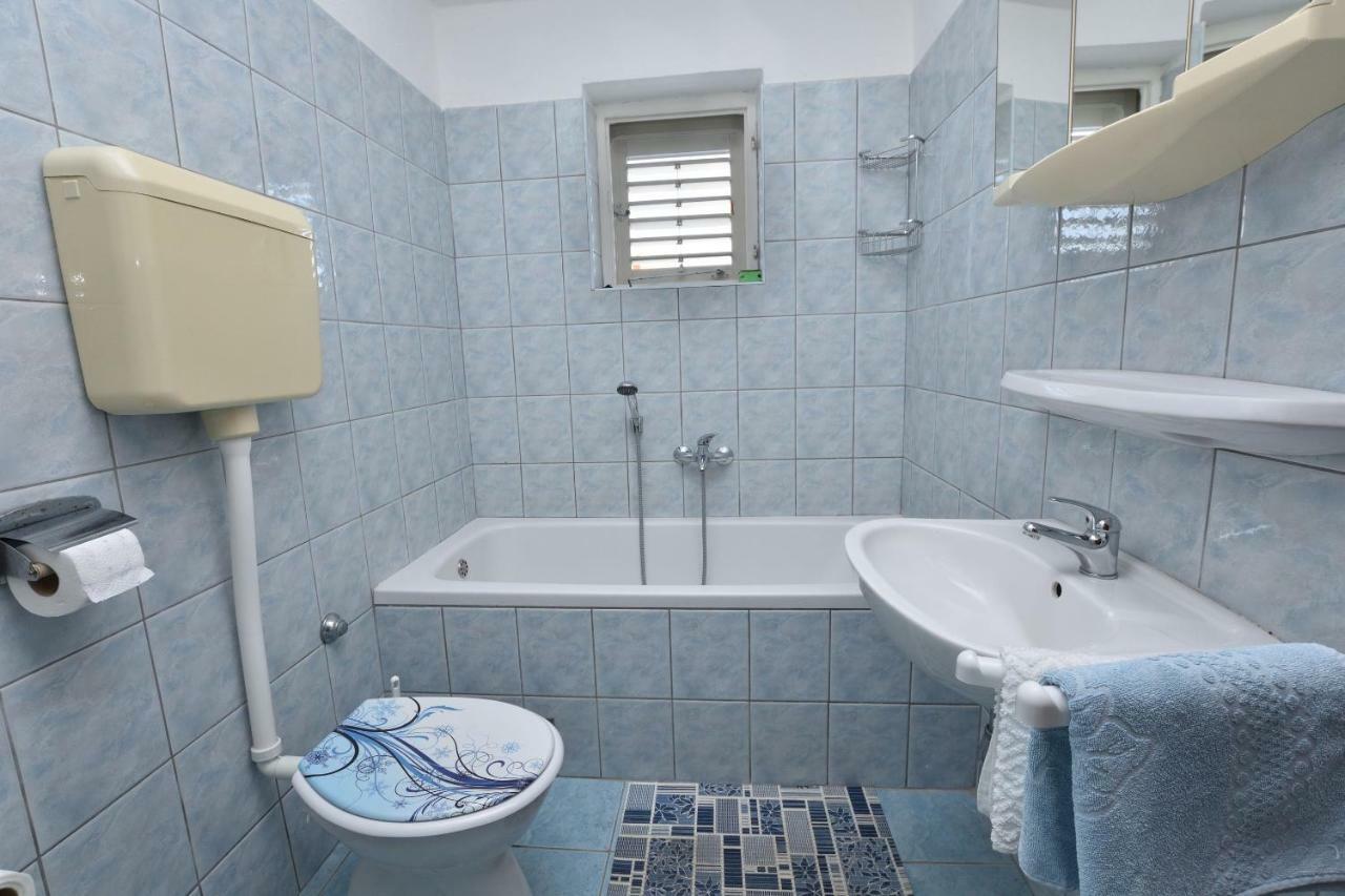 Apartment Damir Primošten Kültér fotó