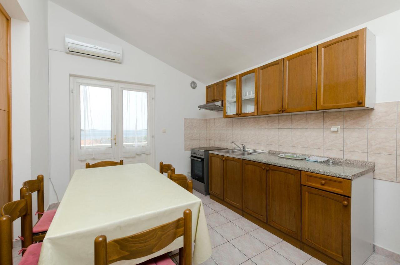 Apartment Damir Primošten Kültér fotó